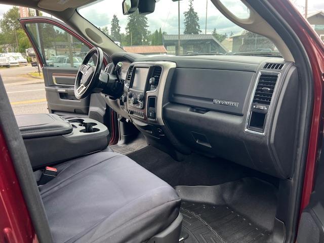 RAM 3500 Laramie Mega Cab 4WD 2016