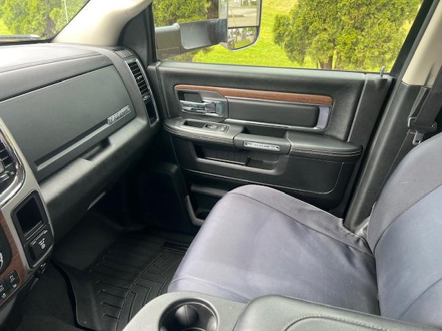 RAM 3500 Laramie Mega Cab 4WD 2016