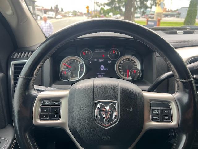 RAM 3500 Laramie Mega Cab 4WD 2016