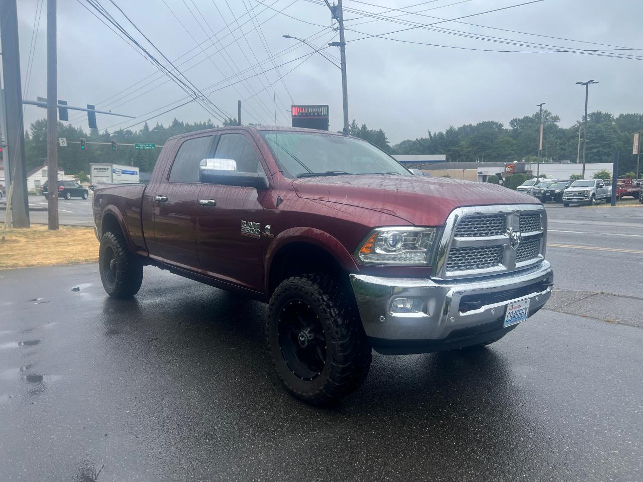 RAM 3500 Laramie Mega Cab 4WD 2016