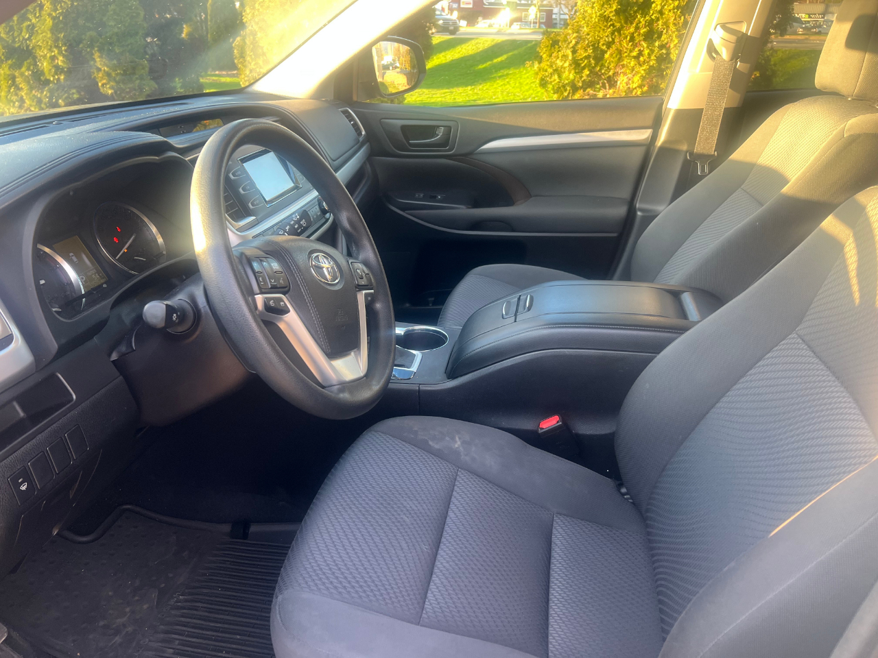 Toyota Highlander LE AWD V6 2016