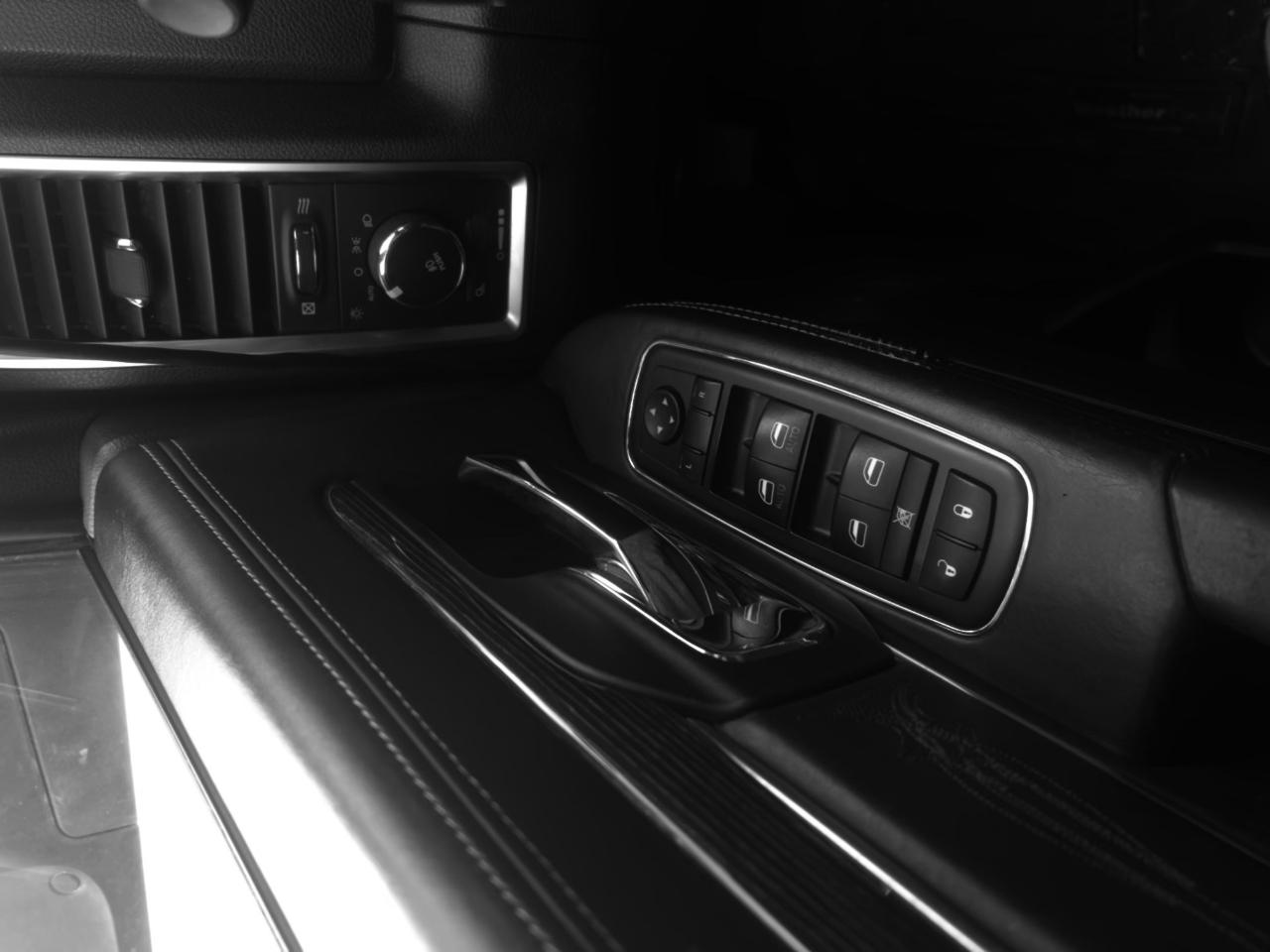 RAM 3500 Longhorn Crew Cab SWB 4WD 2014