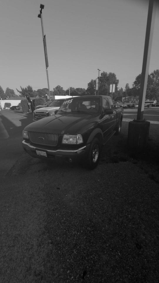 Ford Ranger XLT SuperCab 4-Door 4WD 2001