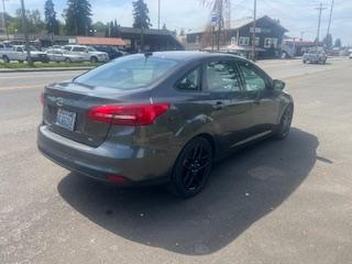 Ford Focus SE Sedan 2016