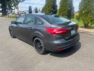 Ford Focus SE Sedan 2016