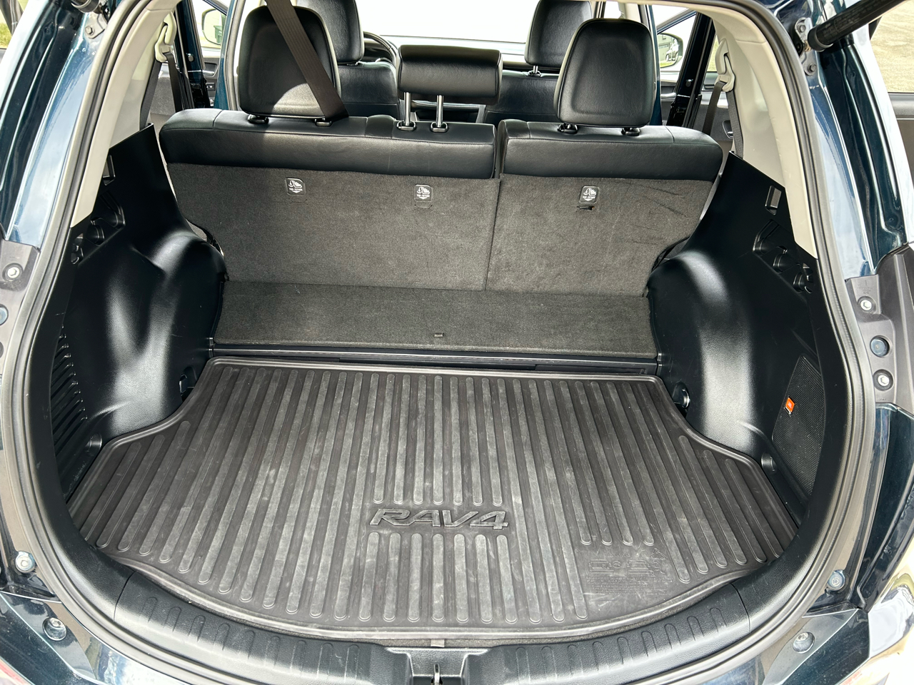 Toyota RAV4 Hybrid Limited 2017