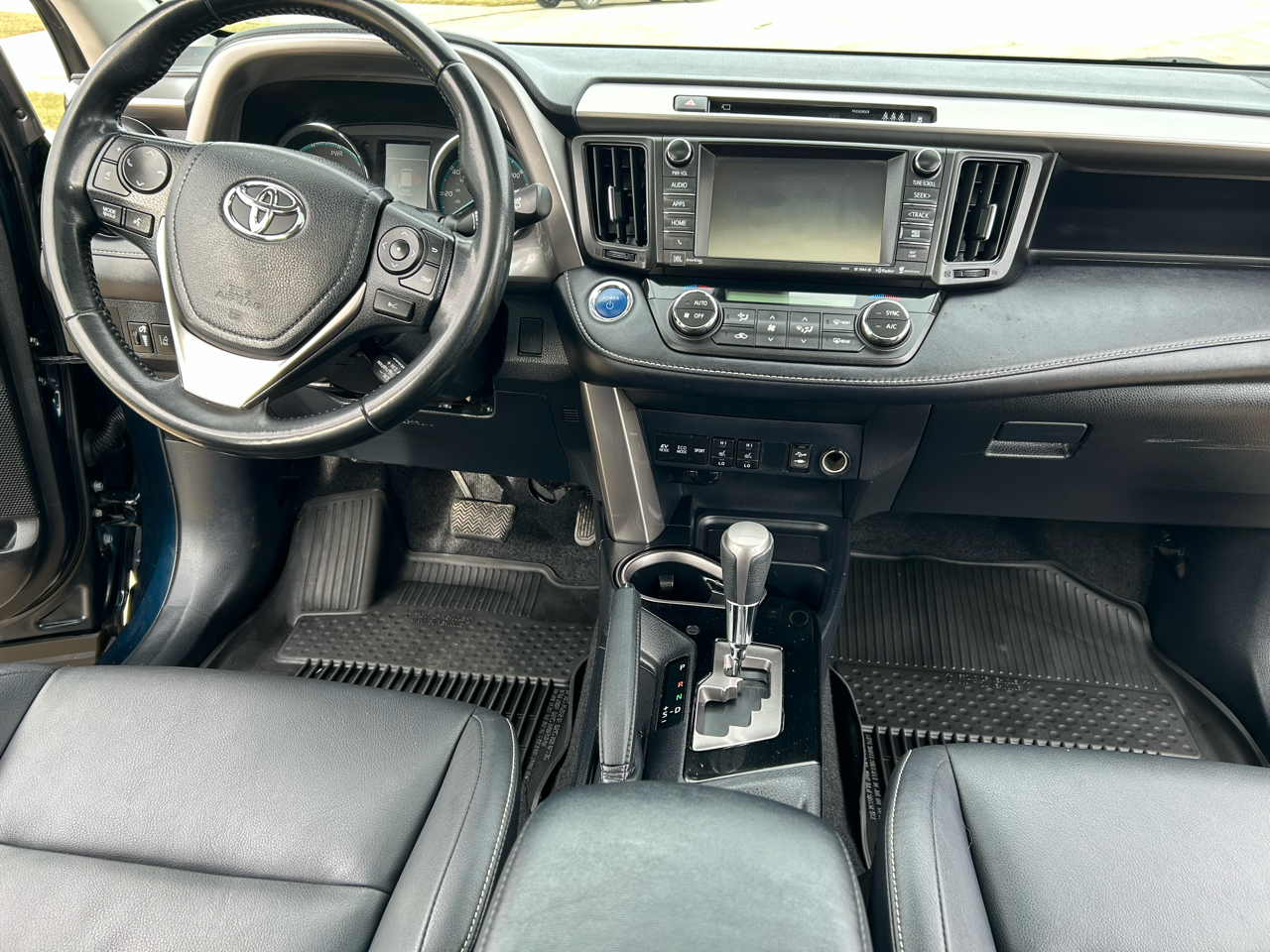 Toyota RAV4 Hybrid Limited 2017