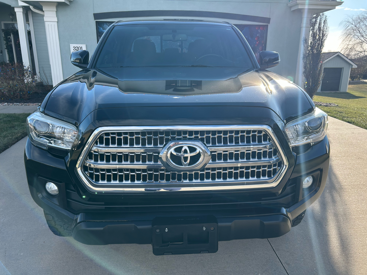 Toyota Tacoma 4WD Double Cab V6 AT TRD Off Road (Natl) 2016