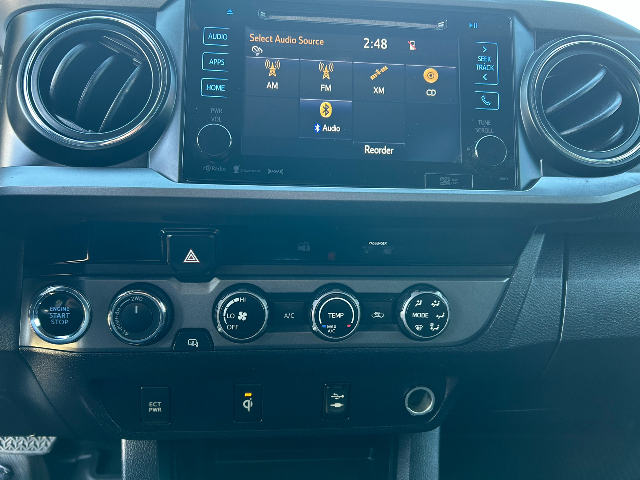 Toyota Tacoma 4WD Double Cab V6 AT TRD Off Road (Natl) 2016