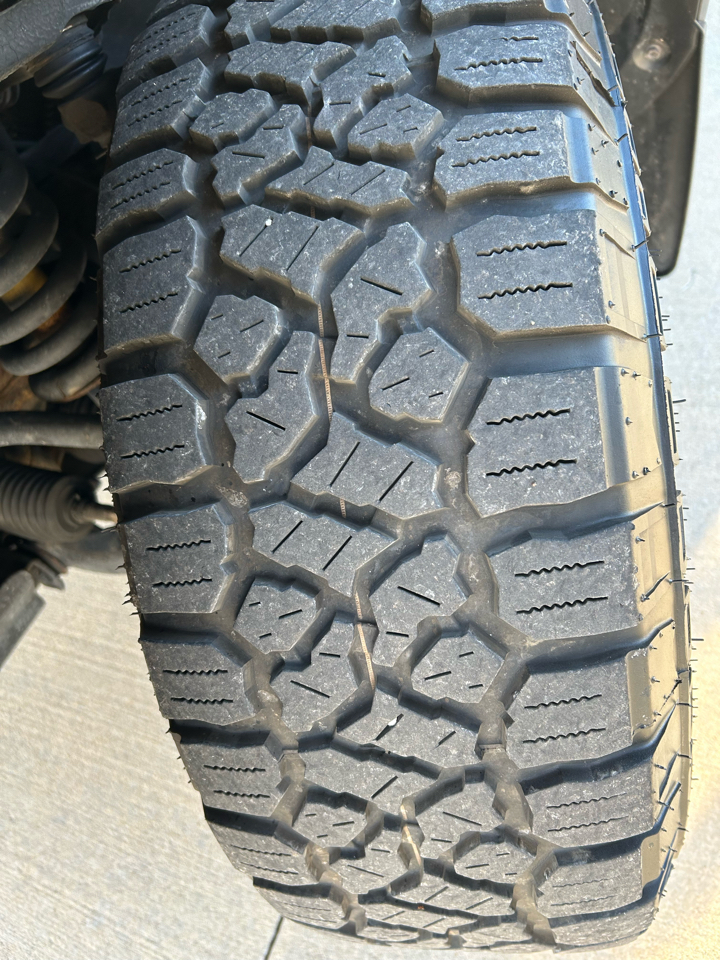 Toyota Tacoma 4WD Double Cab V6 AT TRD Off Road (Natl) 2016