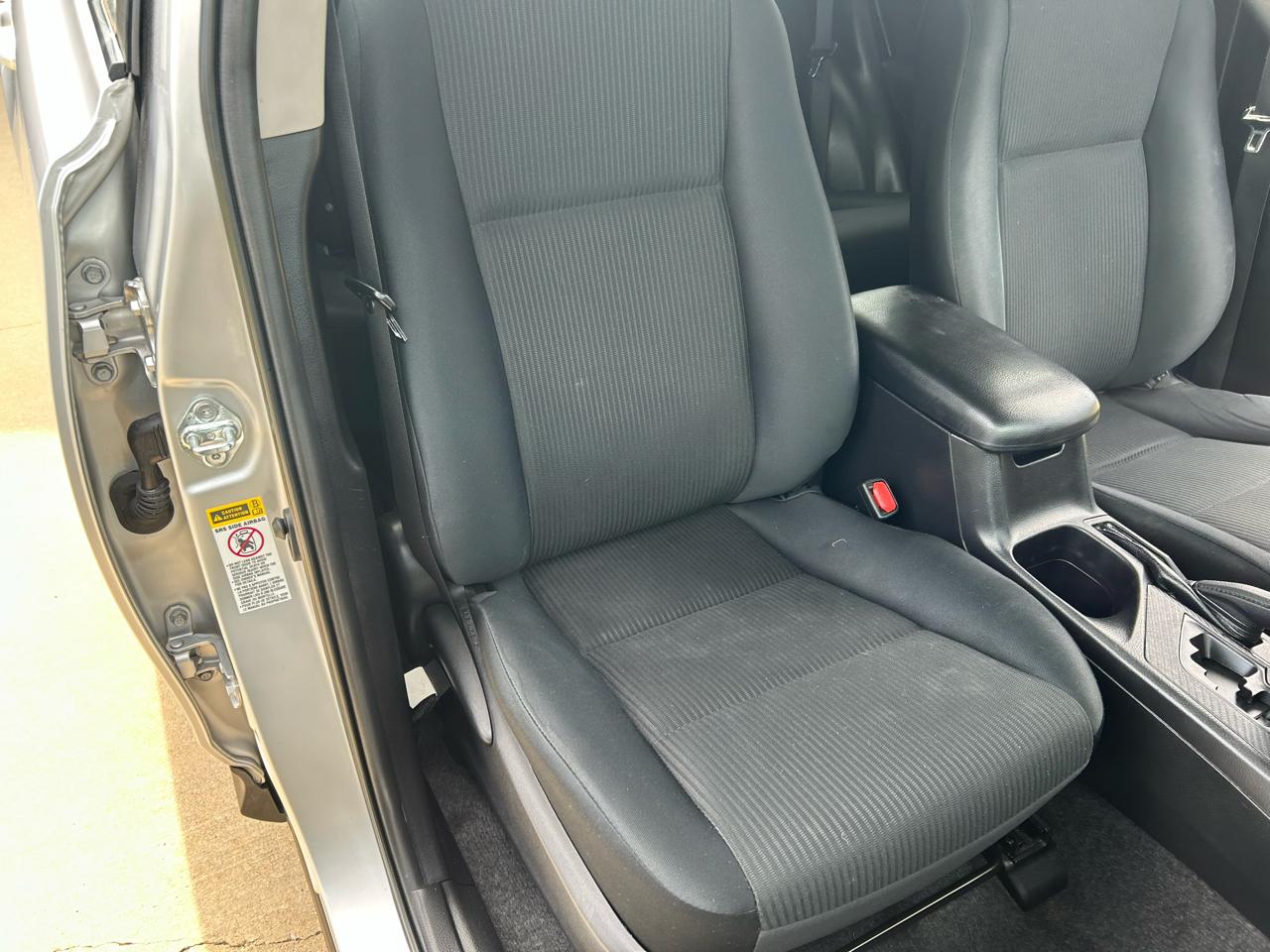 Toyota RAV4 LE FWD 2015