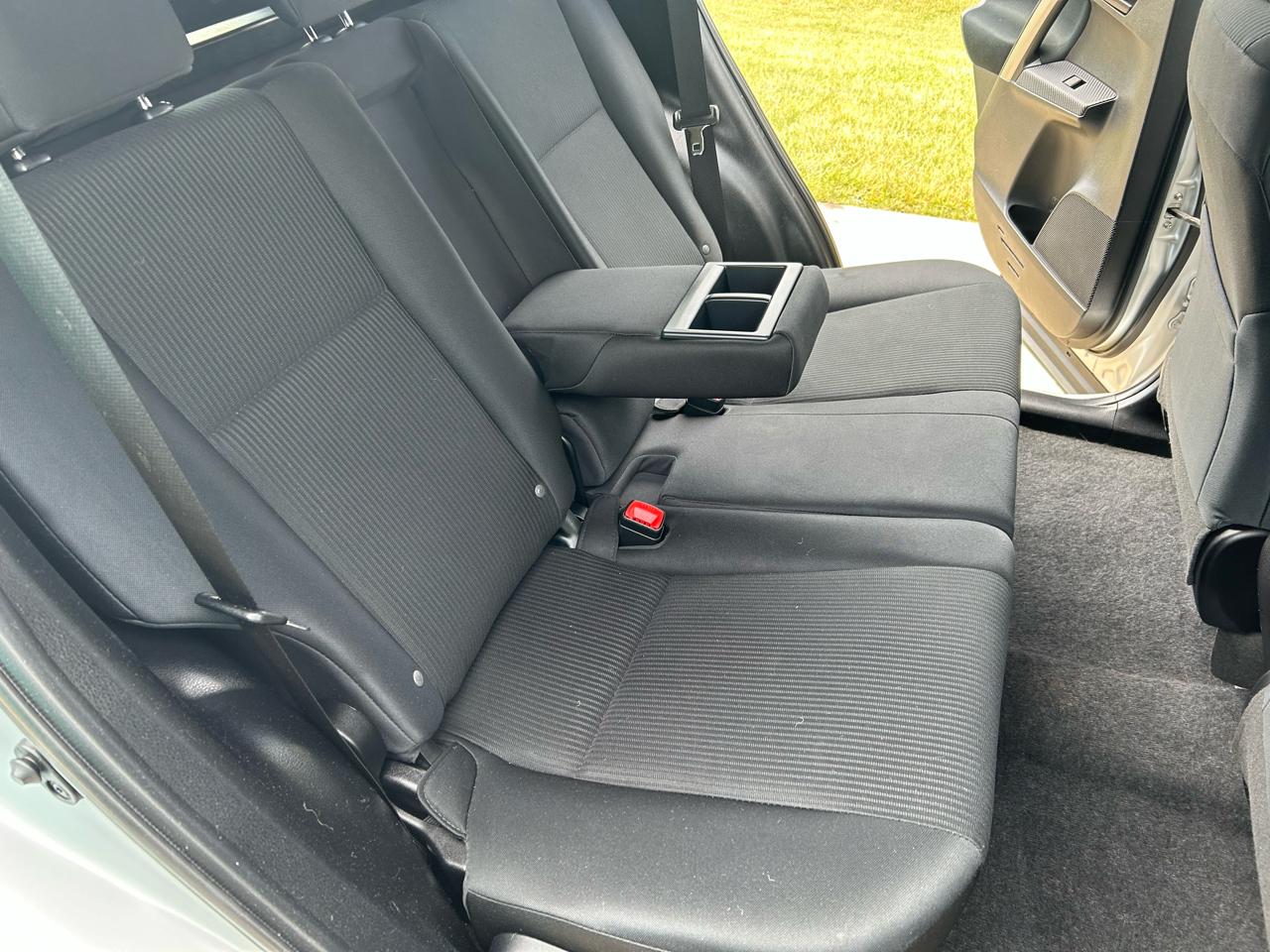 Toyota RAV4 LE FWD 2015