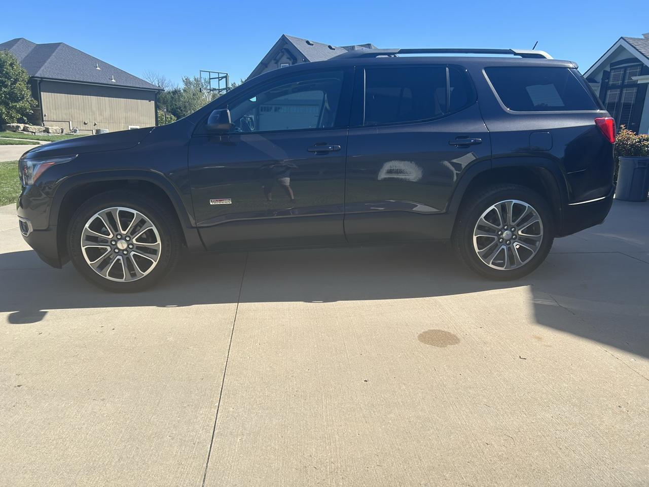 GMC Acadia All Terrain 2 AWD 2017