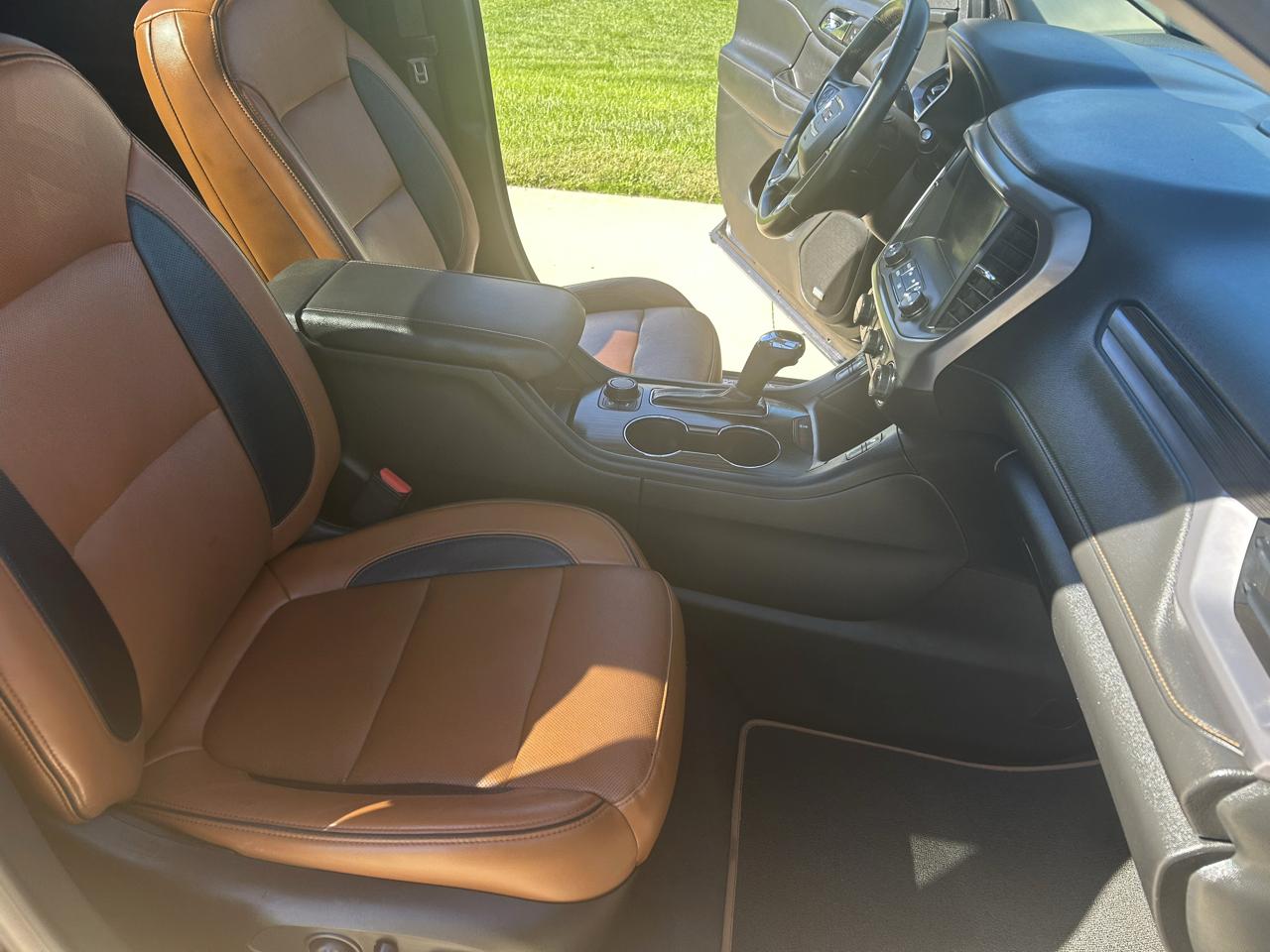 GMC Acadia All Terrain 2 AWD 2017