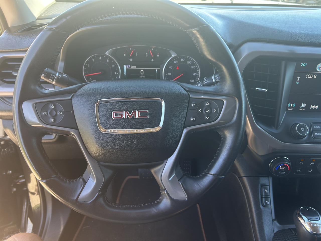 GMC Acadia All Terrain 2 AWD 2017