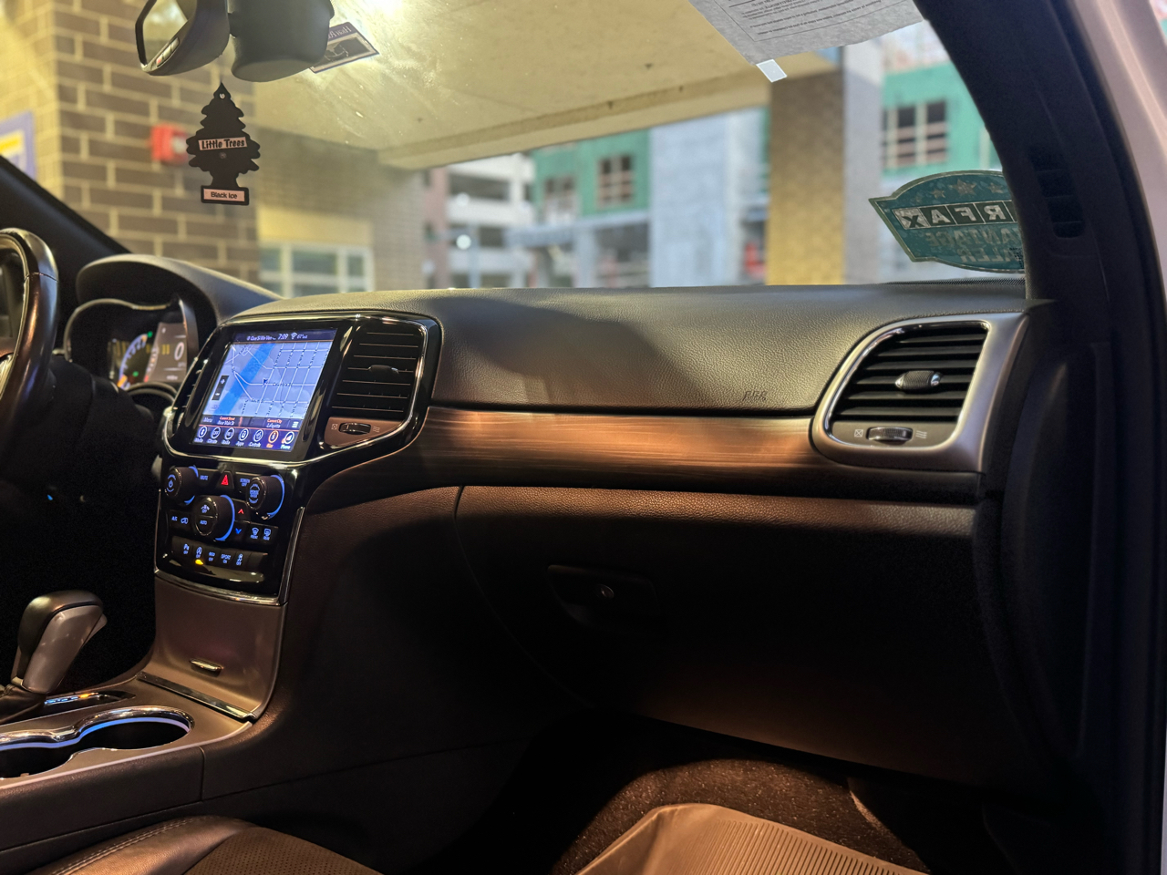 Jeep Grand Cherokee Laredo 4WD 2019 Jeep Grand Cherokee Laredo 4WD 2019