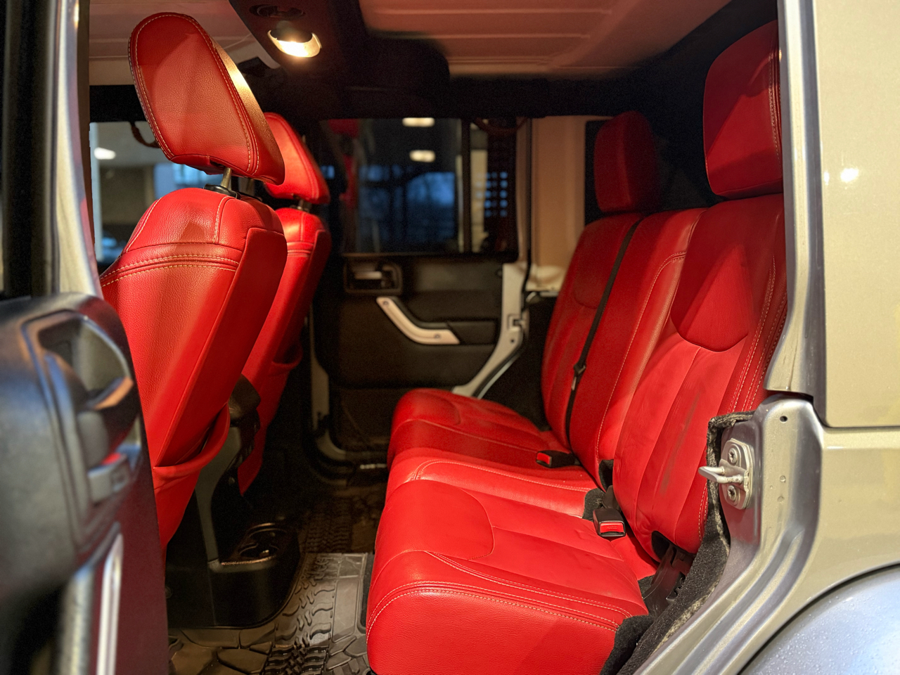 Jeep Wrangler Unlimited Sahara 4WD 2017