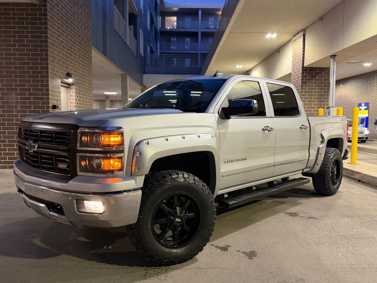 Chevrolet Silverado 1500 LTZ Crew Cab 4WD 2015