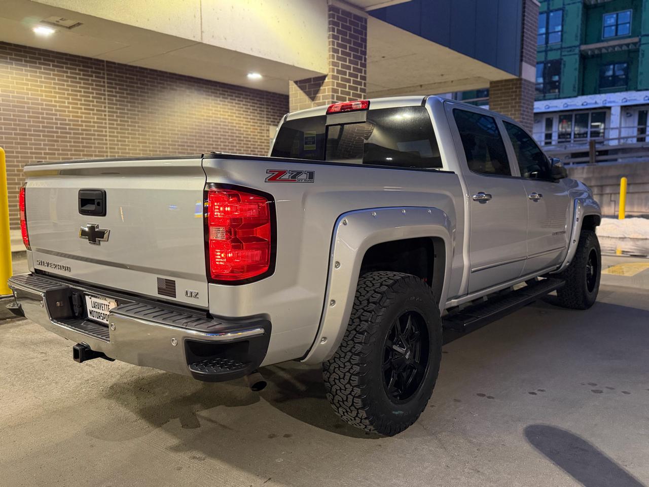 Chevrolet Silverado 1500 LTZ Crew Cab 4WD 2015