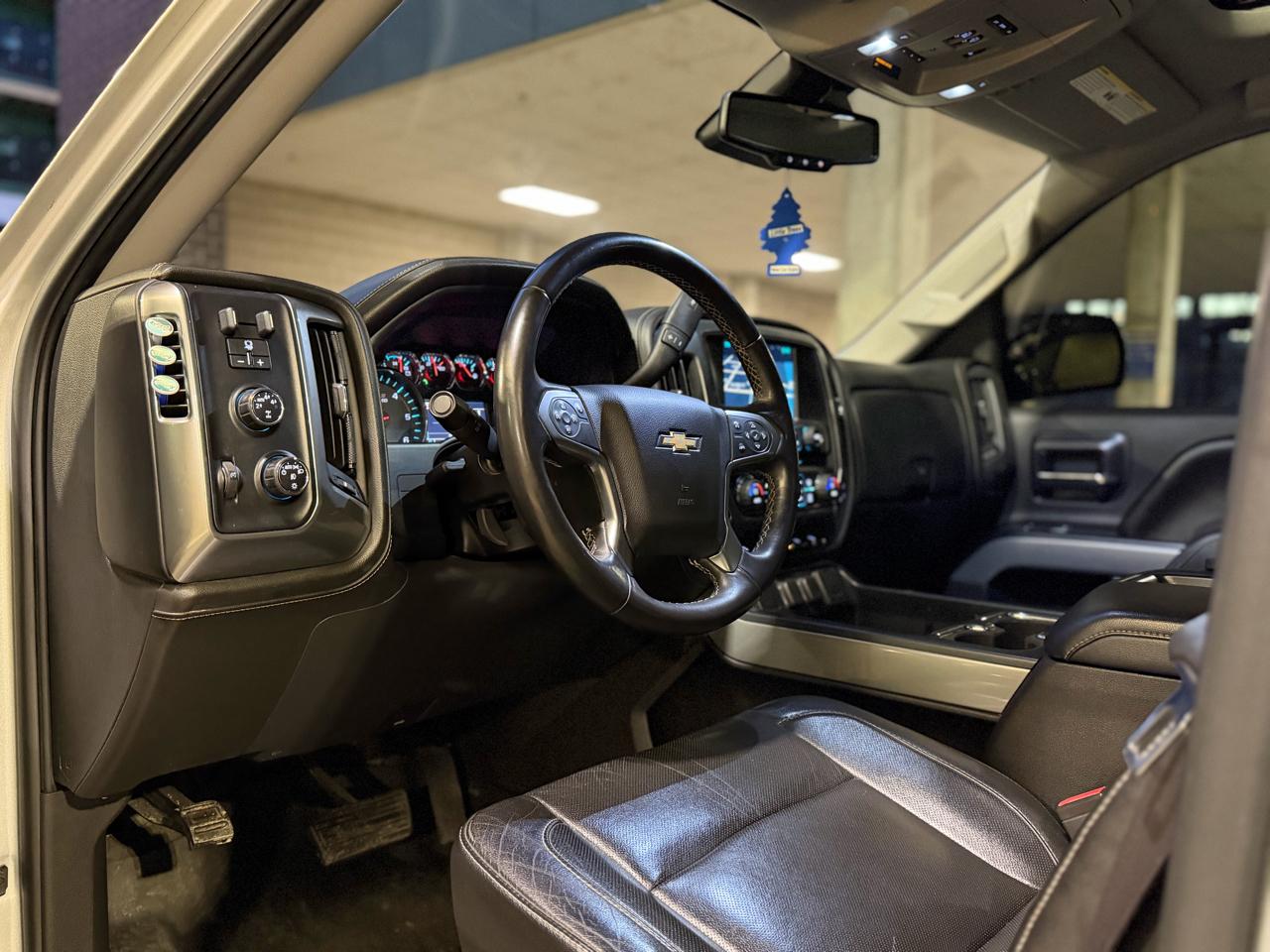Chevrolet Silverado 1500 LTZ Crew Cab 4WD 2015