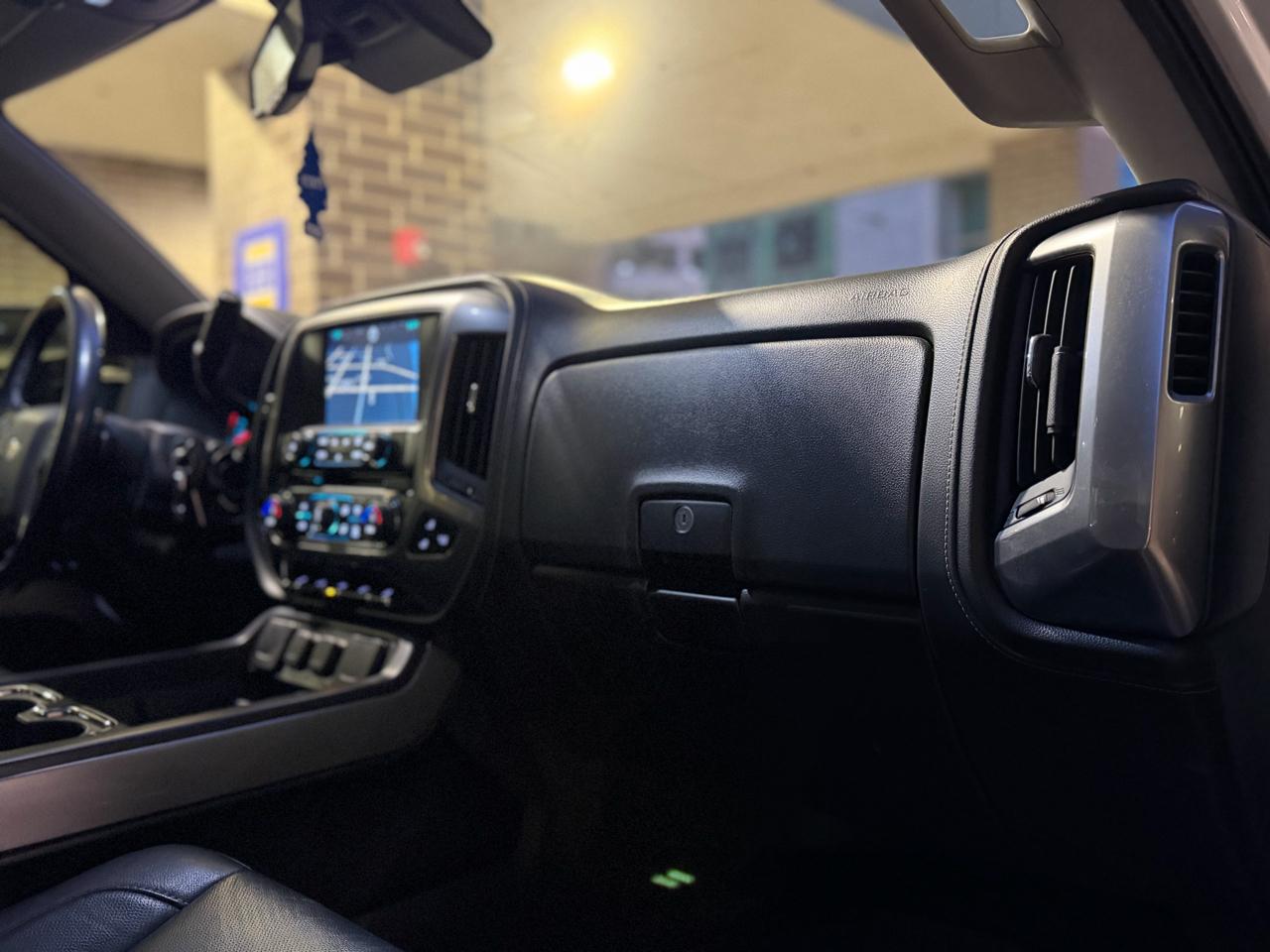 Chevrolet Silverado 1500 LTZ Crew Cab 4WD 2015