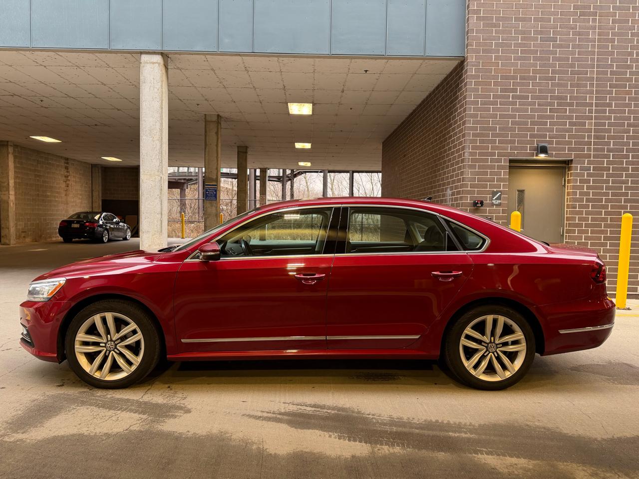 Volkswagen Passat SEL Premium 6A 2017