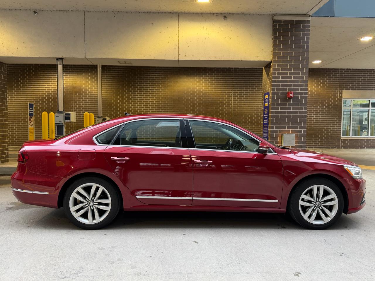 Volkswagen Passat SEL Premium 6A 2017