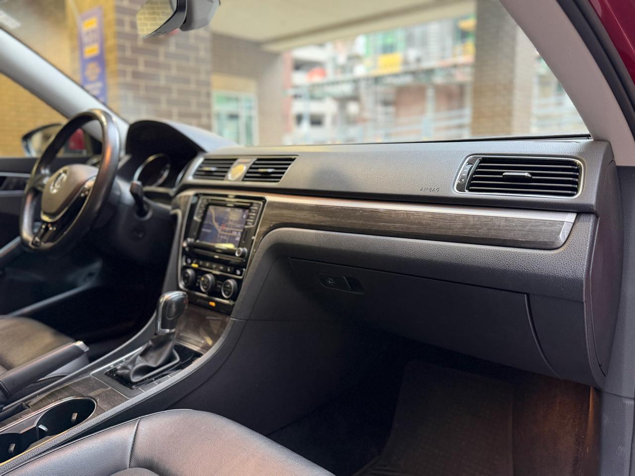 Volkswagen Passat SEL Premium 6A 2017