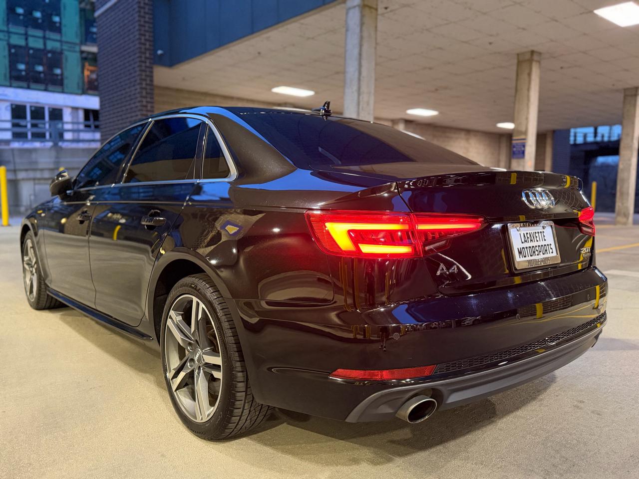 Audi A4 2.0T Premium Plus quattro Sedan 2017