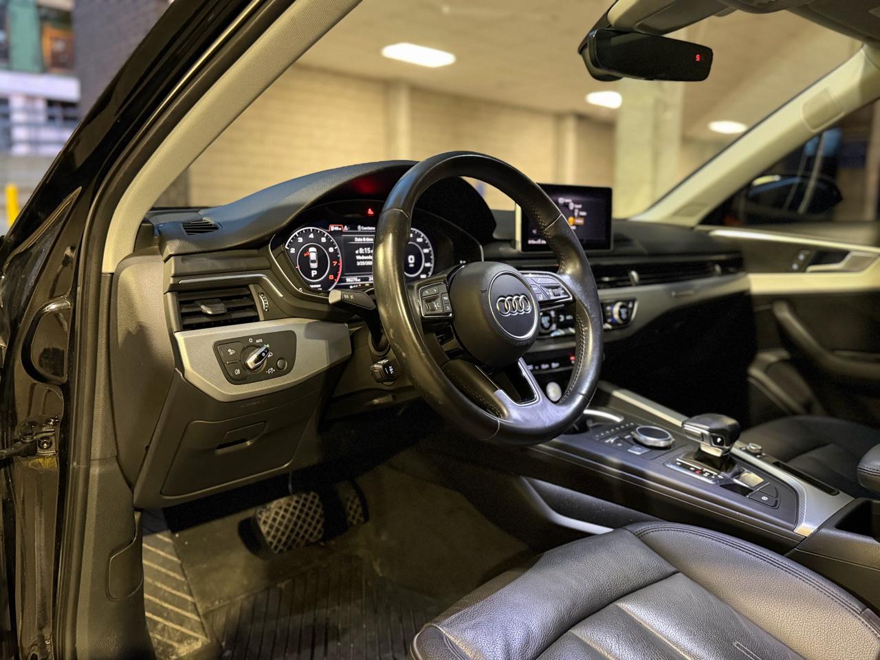 Audi A4 2.0T Premium Plus quattro Sedan 2017