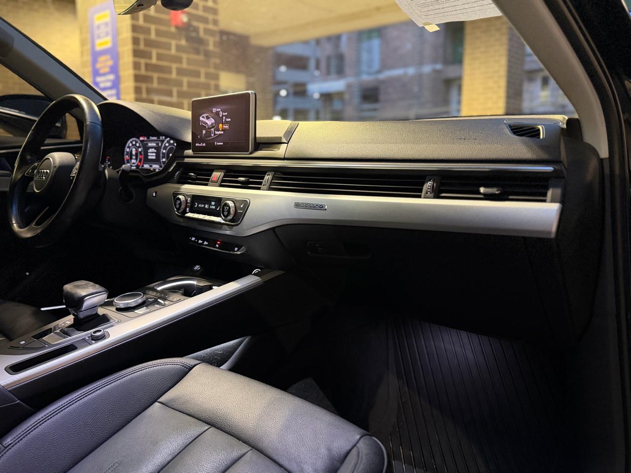 Audi A4 2.0T Premium Plus quattro Sedan 2017