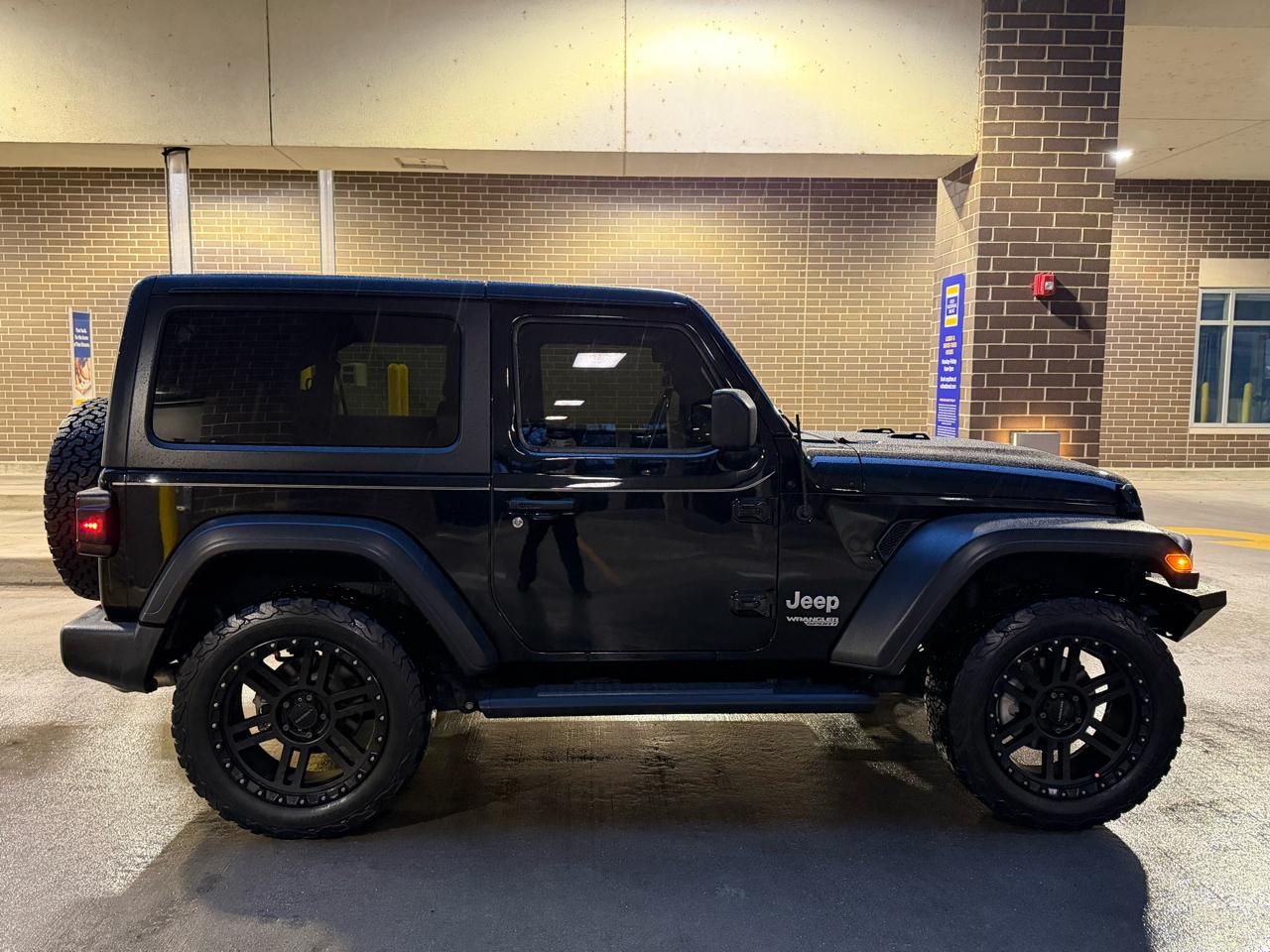 Jeep Wrangler Sport 2021