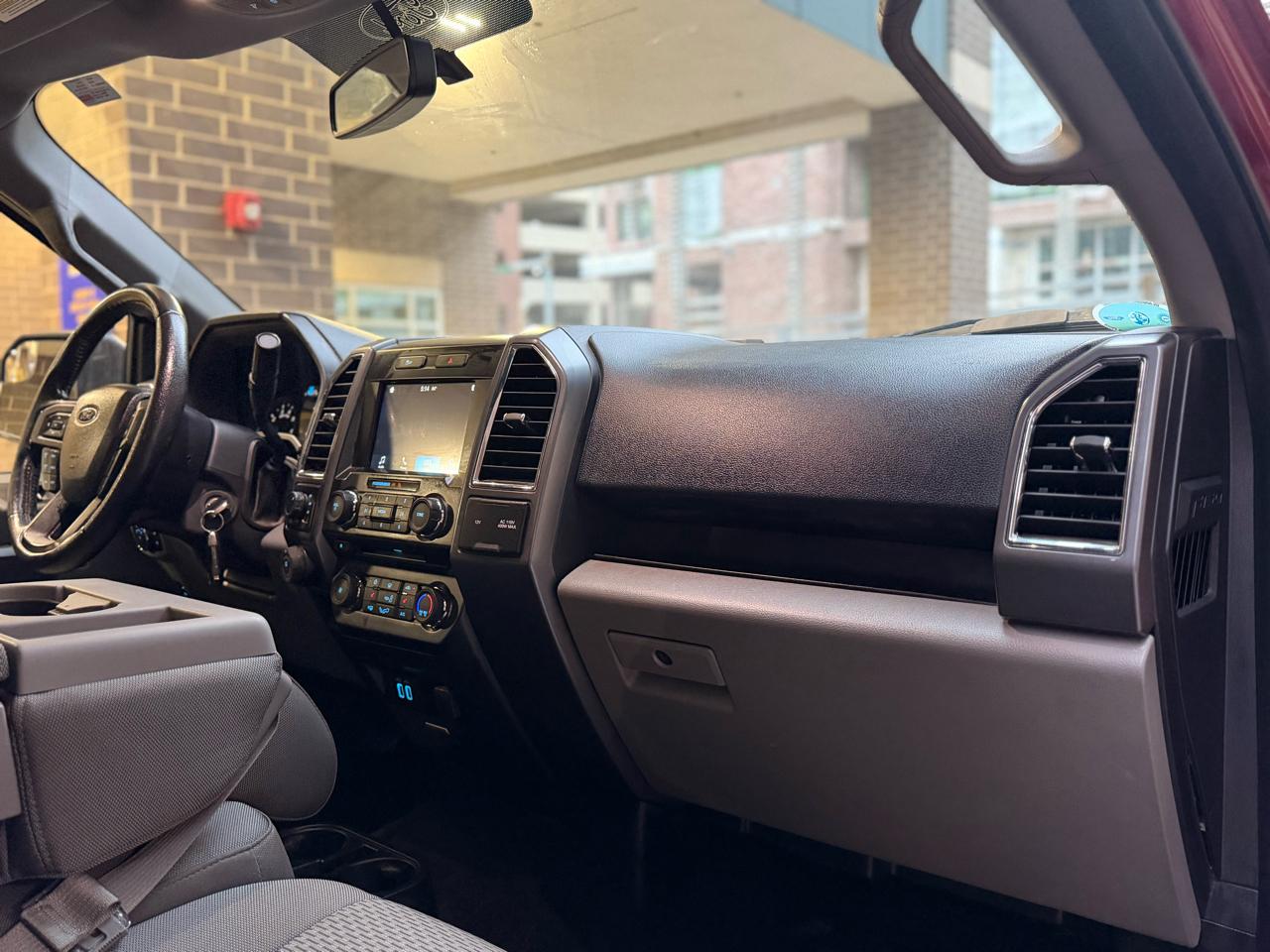 Ford F-150 XL SuperCrew 5.5-ft. Bed 4WD 2016