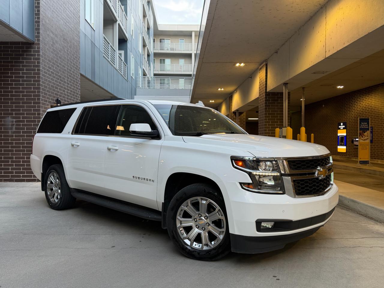 Chevrolet Suburban LT 4WD 2017