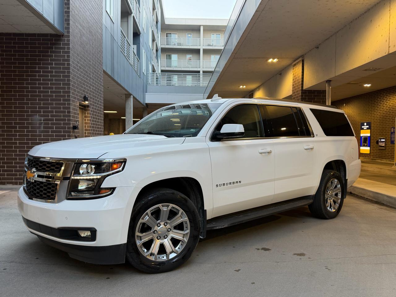 Chevrolet Suburban LT 4WD 2017