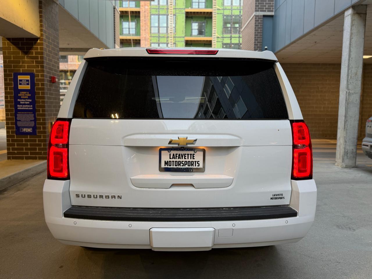 Chevrolet Suburban LT 4WD 2017