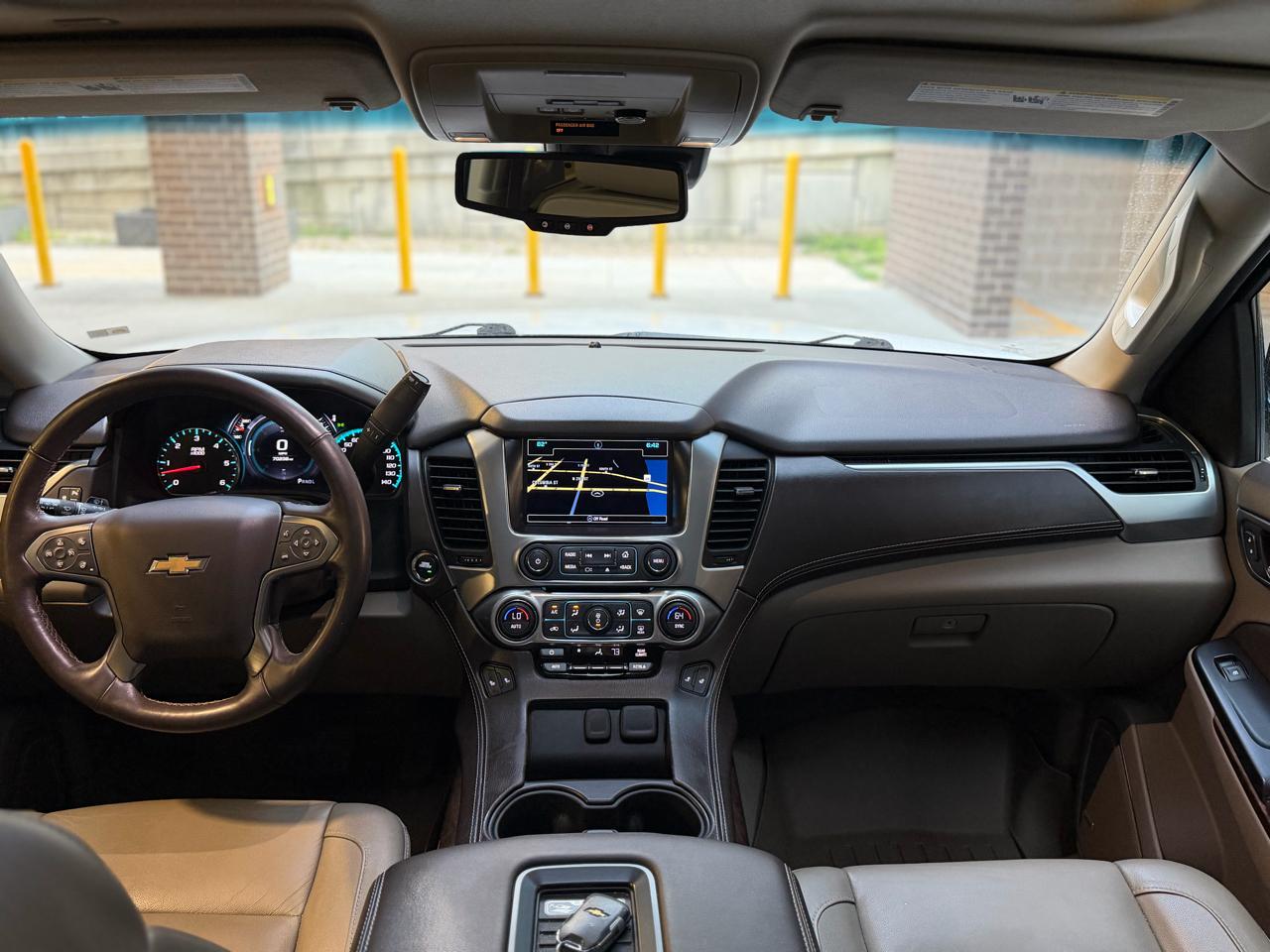 Chevrolet Suburban LT 4WD 2017