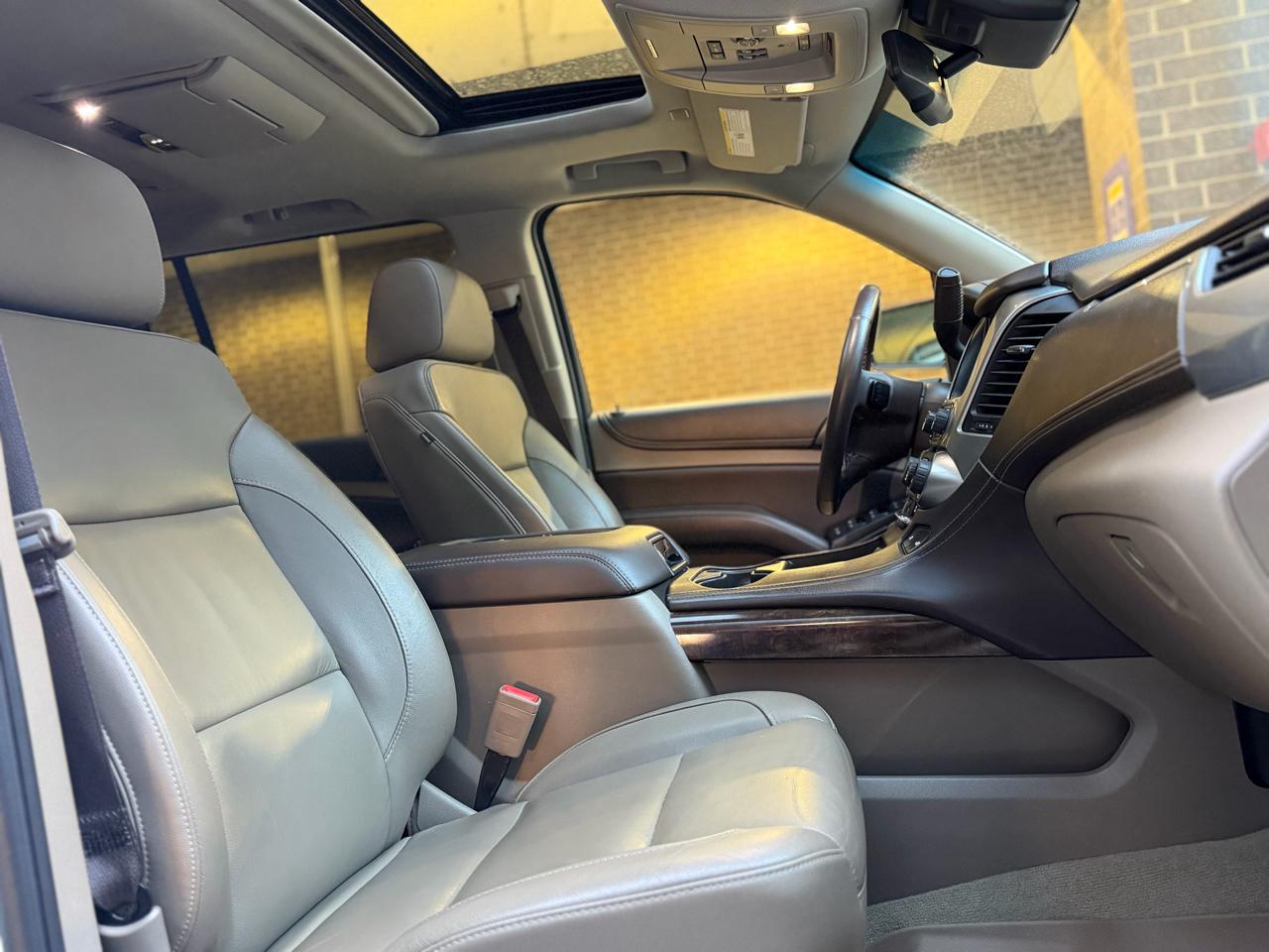 Chevrolet Suburban LT 4WD 2017