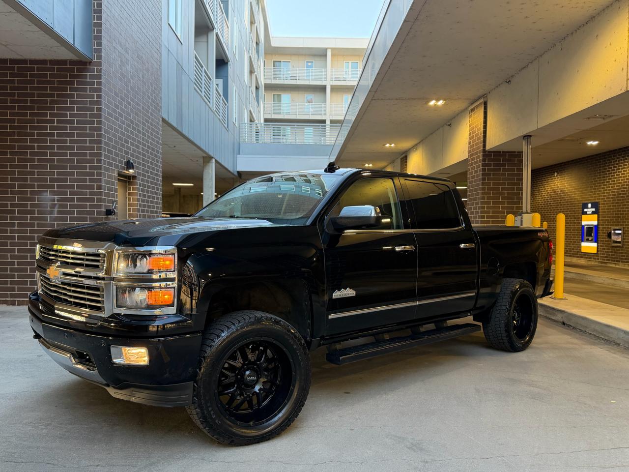 Chevrolet Silverado 1500 High Country Crew Cab 4WD 2015