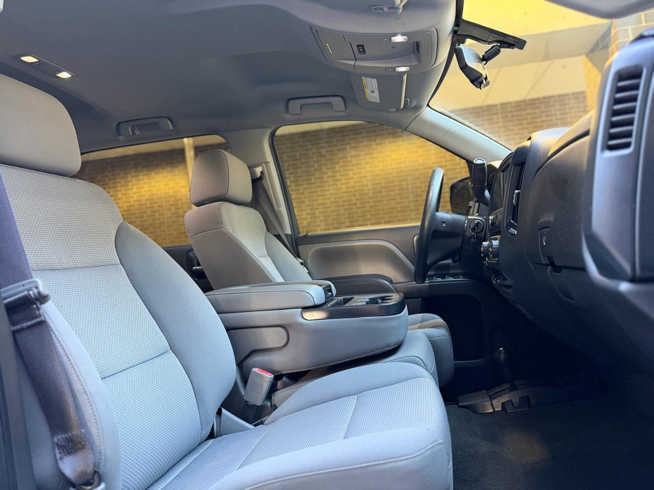 GMC Sierra 1500 Base Crew Cab Short Box 4WD 2017