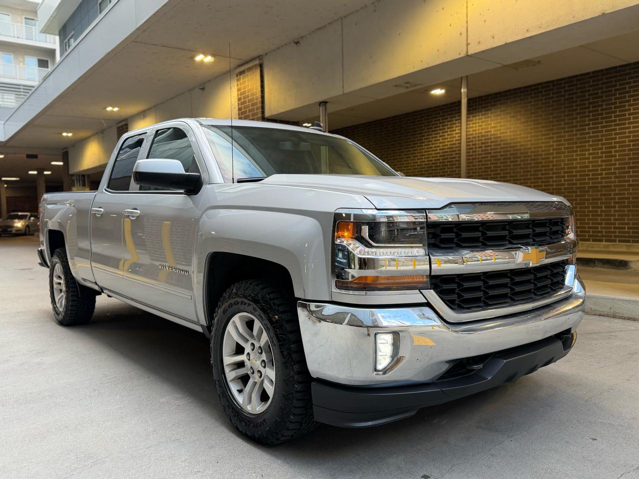 Chevrolet Silverado 1500 LT Double Cab 4WD 2017
