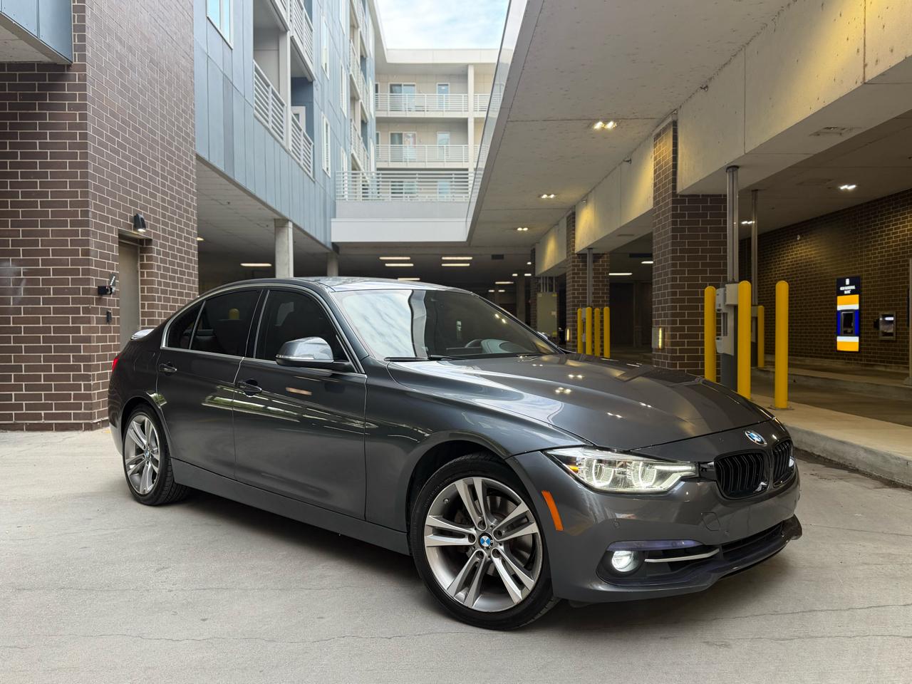 BMW 3-Series 330i xDrive SULEV Sedan 2018