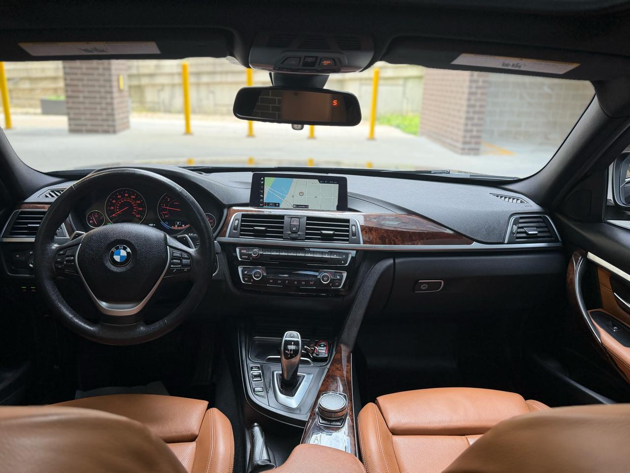 BMW 3-Series 330i xDrive SULEV Sedan 2018