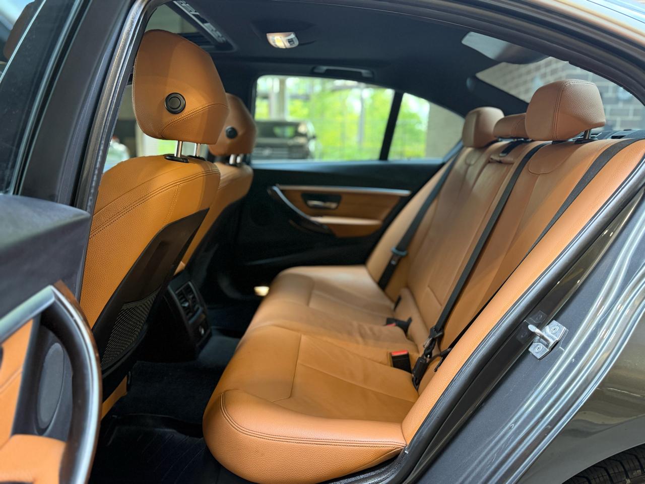 BMW 3-Series 330i xDrive SULEV Sedan 2018