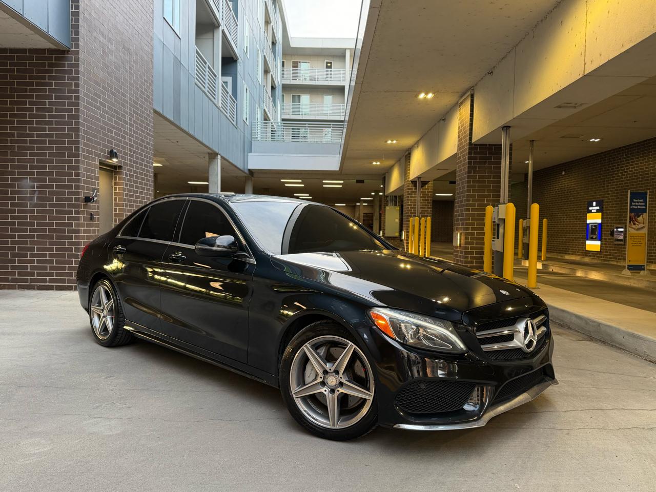 2016 Mercedes-Benz C-Class C300 4MATIC Sedan