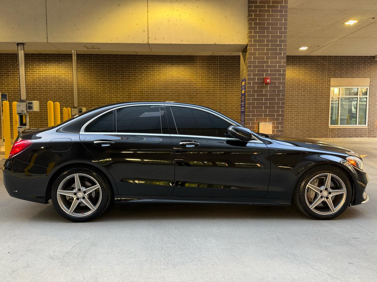 Mercedes-Benz C-Class C300 4MATIC Sedan 2016