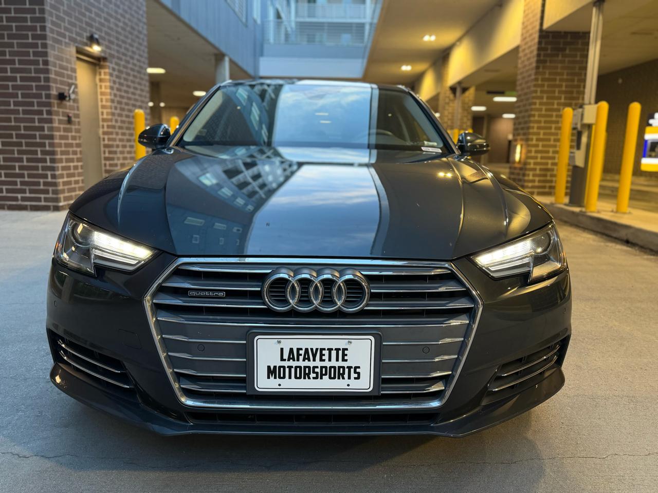 Audi A4 2.0T Premium quattro Sedan 2017