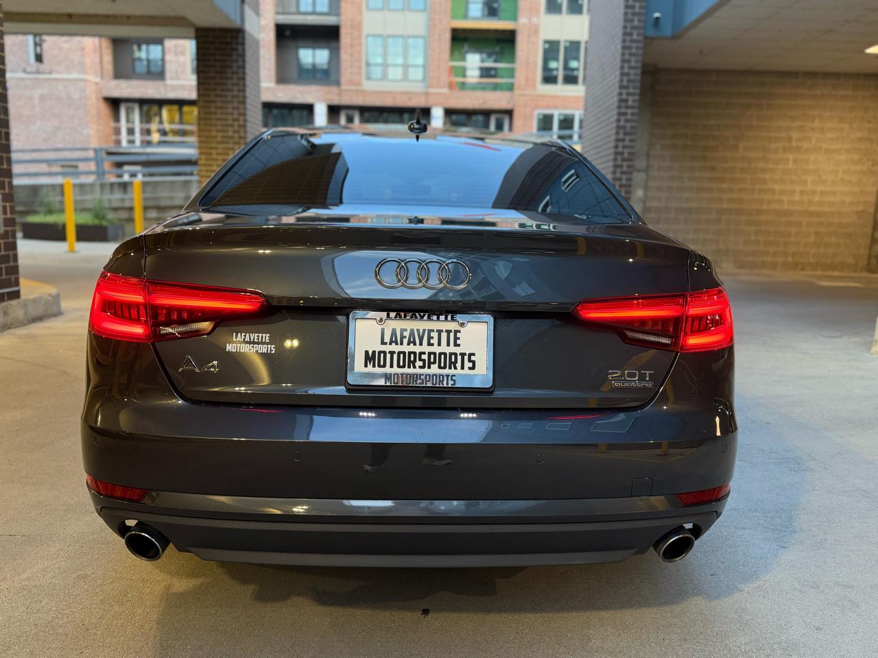 Audi A4 2.0T Premium quattro Sedan 2017