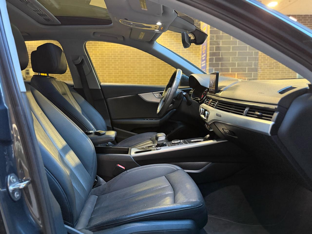 Audi A4 2.0T Premium quattro Sedan 2017