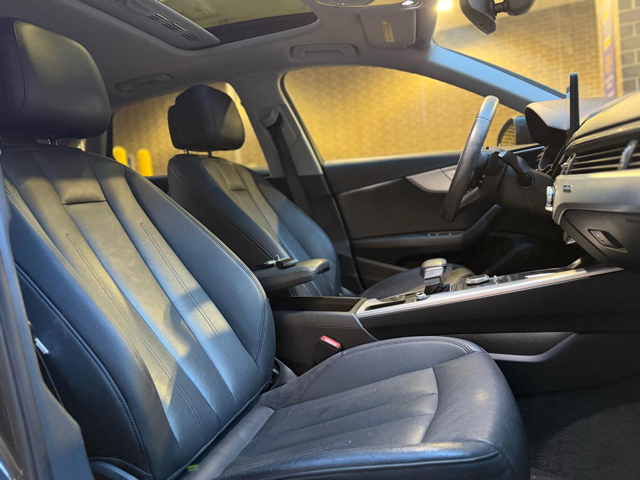 Audi A4 2.0T Premium quattro Sedan 2017